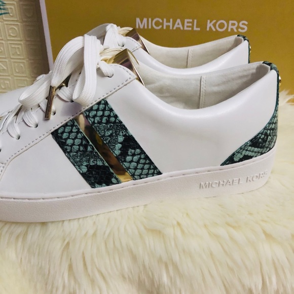 🔥NWT Michael Kors sneakers size 7.5🔥 - Picture 7 of 8